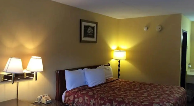 Номер Standard Days Inn by Wyndham York Alabama