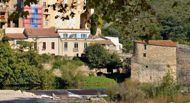 Marquise de Roc, Rezervasyon Otel Roquebrun Hérault