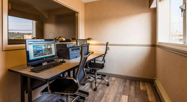 Tower Inn & Suites, Buchen Sie Hotel  
