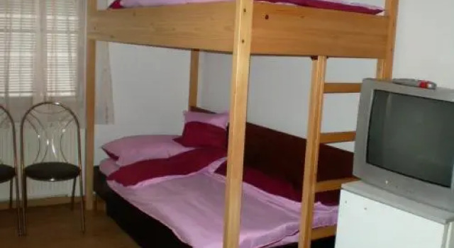 Hostel Piero, Забронировать Хостел Хостелы Любляна, рядом с Культурный центр Метелкова, Хостел