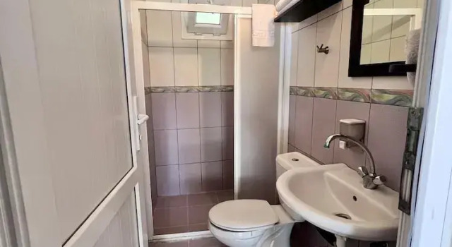 Standardowy dwuosobowy pokój z widokiem na zatokę Rainbow Bay