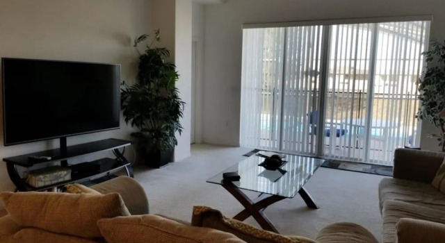 4BR Marbella Pool Home by FVH, Забронировать Отель Отели Давенпорт с парковкой, Парковка