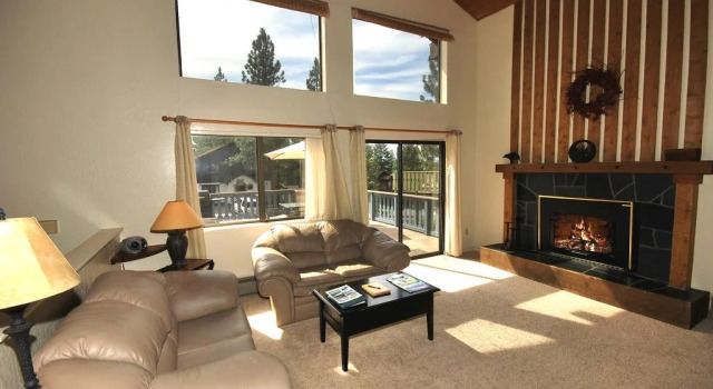 3330 Pine Hill Road 2 Bedroom Home by RedAwning, Забронировать Отель Саут-Лейк-Тахо South Lake Tahoe Area, рядом с Канатная дорога Эриал-Трамвей