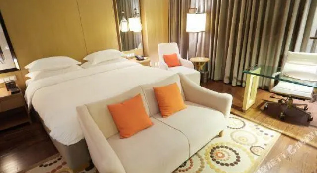 Gaoshidi Hotel, Book Hotel Hoteller i Saihan med parkering, Parkering