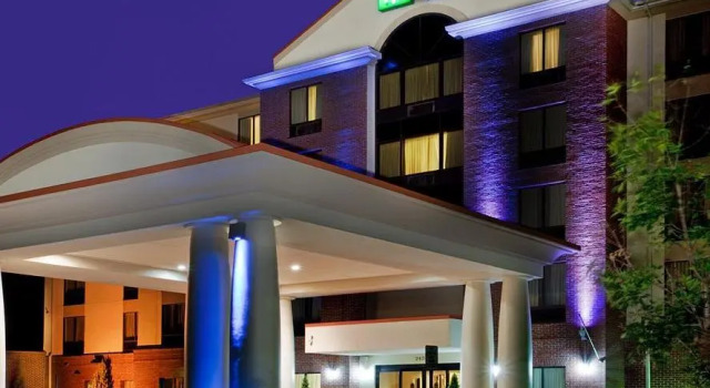 Двухместный номер Standard Holiday Inn Express & Suites Chesapeake by IHG