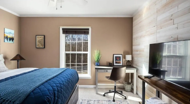 Industrial Chic Catskills All-season Getaway