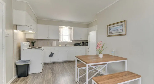 Апартаменты ~ 1 Mi to the Strand: Central Unit in Galveston!