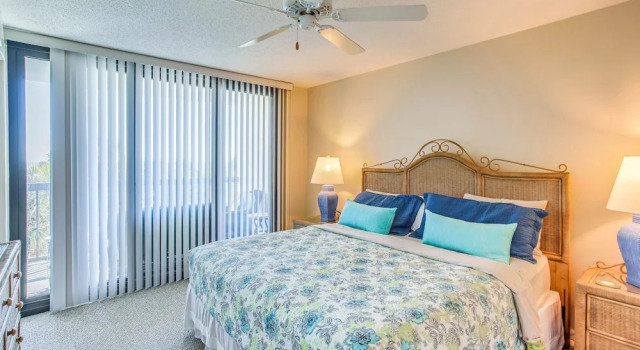 Pawleys Island Condo - Balcony, Pool & Ocean Views