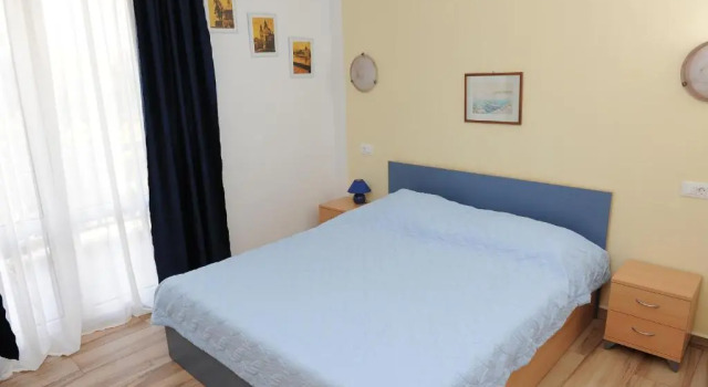 Апартаменты с 2 комнатами с балконом и с видом на море Apartments Lončar