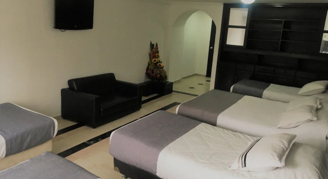 Семейный номер Standard Hotel Ejecutivo Av la Esperanza