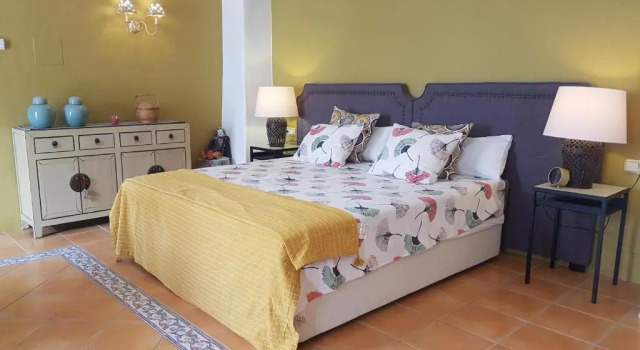 Granada Residence