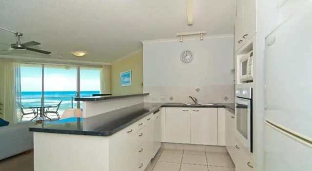 Апартаменты Standard с 2 комнатами с балконом Chateau Royale Beach Resort Maroochydore Sunshine Coast