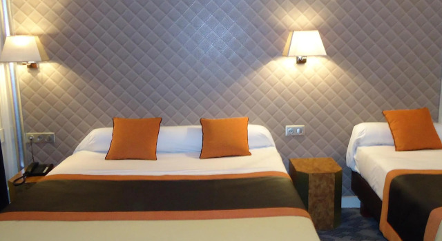 Трёхместный номер Standard Hotel dAmiens