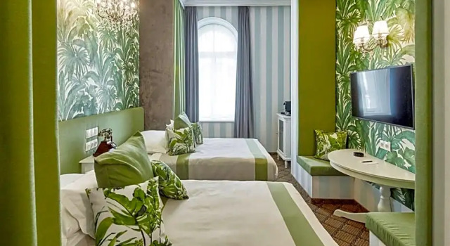 Четырёхместный номер Superior Mystery Hotel Budapest, Preferred Hotels & Resorts