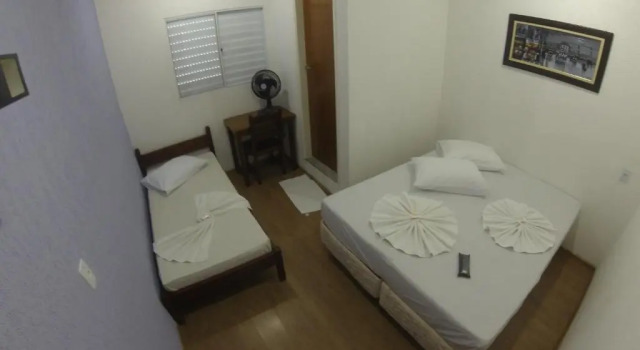 Трёхместный номер Standard Hotel Paris
