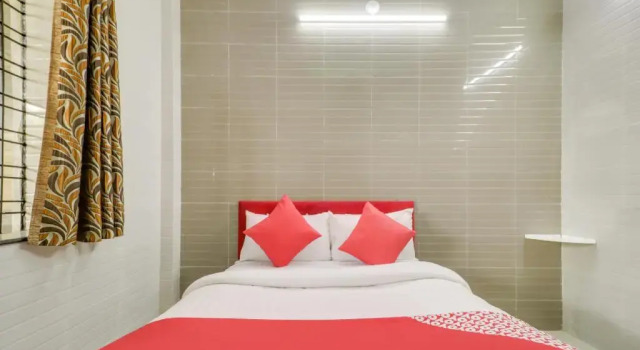 Hotel Dev Palace And Celebration Hall  by OYO Rooms, Забронировать Отель Отели штата Махараштры 3 звезды, 3*