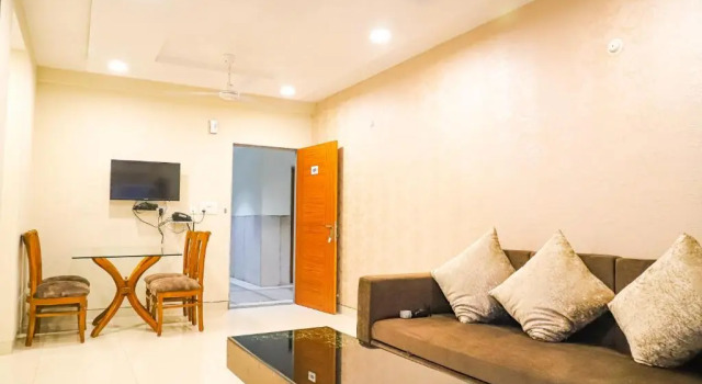 Люкс Hotel Shri Radha Nikunj - Opposite Prem Mandir