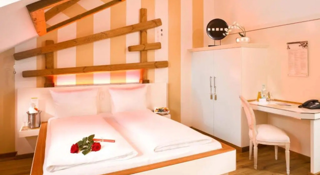 Номер Standard YachtHotel Helvetia Spa- und Wellnessdomizil
