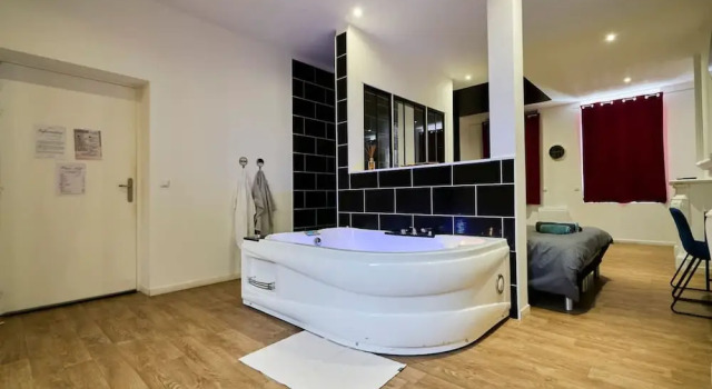 Студия Baignoire Blaneo Sauna 10 Minutes de la Gare