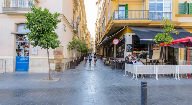 Sitito San Juan de Letrán Aparcamiento, Забронировать Отель Малага - центр Малага, рядом с Музей Кармен Тиссен