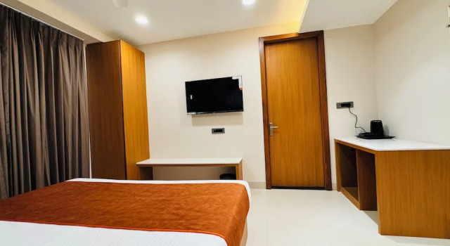 Двухместный номер Deluxe Hotel Satya Shree