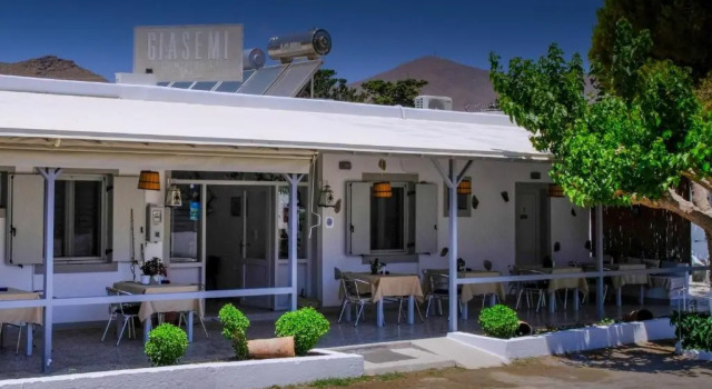 Апартаменты Giasemi Room No 8 Folegandros
