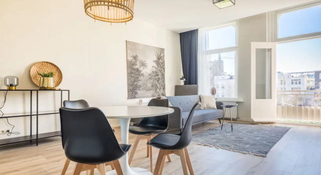 MyCityLofts - Eendrachtsweg, Забронировать Отель Отели Южной Голландии с парковкой, Парковка