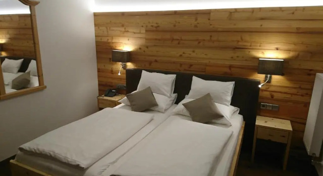 Двухместный номер Standard с балконом Hotel Binggl