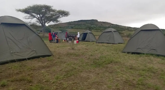 Rorke's Drift Campsite and Caravan Park, Book Campingplads Hoteller i Battlefields med parkering, Parkering