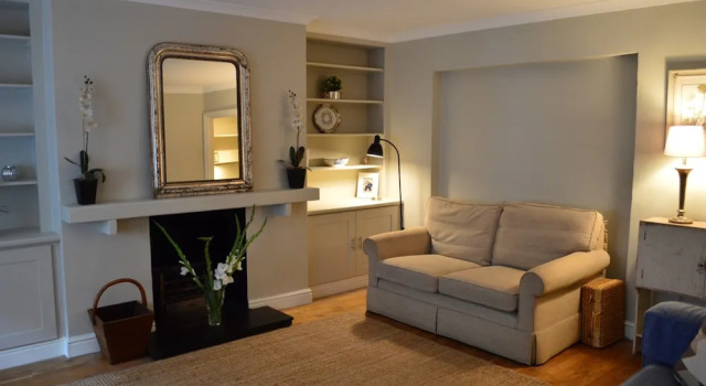 Stylish 2 Bedroom Apartment In London, Забронировать Апартаменты/квартира Лондон Большой Лондон, рядом с Станция метро Kensington (Olympia)