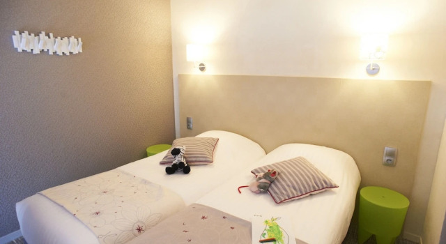 Семейный номер Standard Hotel Restaurant Du Parc Saumur Logis Elégance