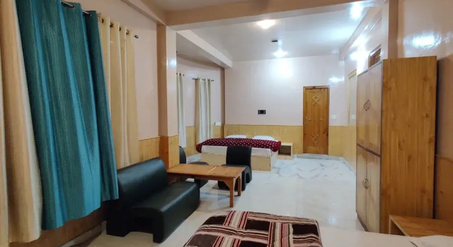 Номер Deluxe Majestic Mountain Bhaiji Guest House