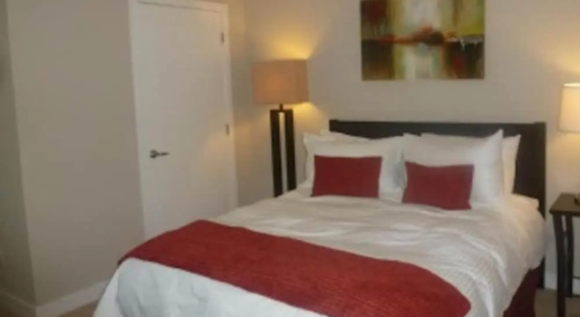 Delightful Capital Hill 2 Bedroom 2 Bathroom Apartment in Washington DC 4 Guests, Забронировать Апартаменты/квартира Апартаменты Вашингтона, рядом с Концертный зал The Anthem, Апартаменты/квартира