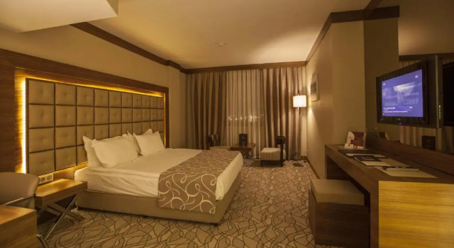 Трёхместный номер Standard Grand Hotel Gaziantep