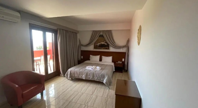 Klasický Dvoulůžkový s manželskou postelí pokoj Aristotelis Hotel