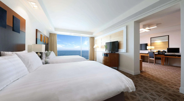 Ramada Plaza Jeju, Забронировать Отель Отели Чеджу 5 звезд, рядом с Подземный торговый центр Jeju Jungang, 5*