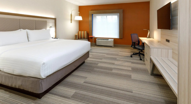 Двухместный номер Standard Holiday Inn Express & Suites - Sturbridge by IHG
