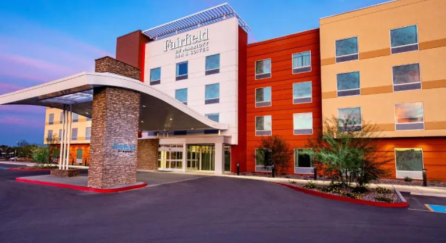 Fairfield Inn & Suites by Marriott Phoenix West/Tolleson, Rezervovat Hotel Tolleson Arizona
