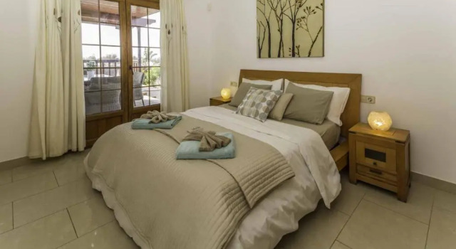 Villa Azure - LH122 By Villas Now Ltd
