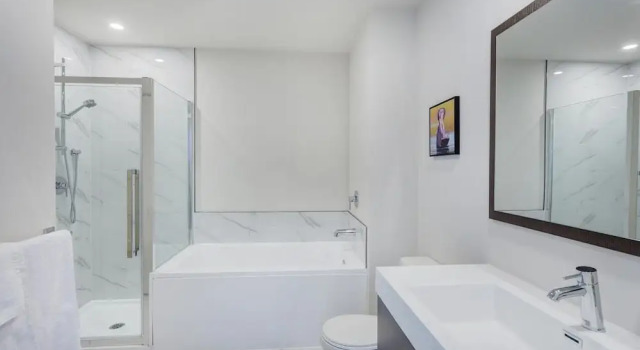 Апартаменты LEquinox Modern Apartments by Corporate Stays