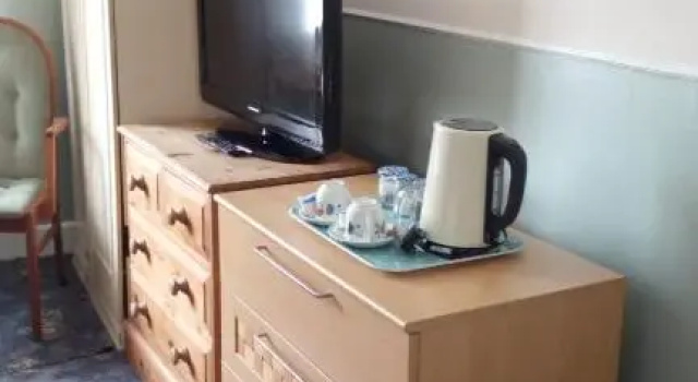 Kingsway Bed & Breakfast, Prenota Hotel Broxbourne Hertfordshire