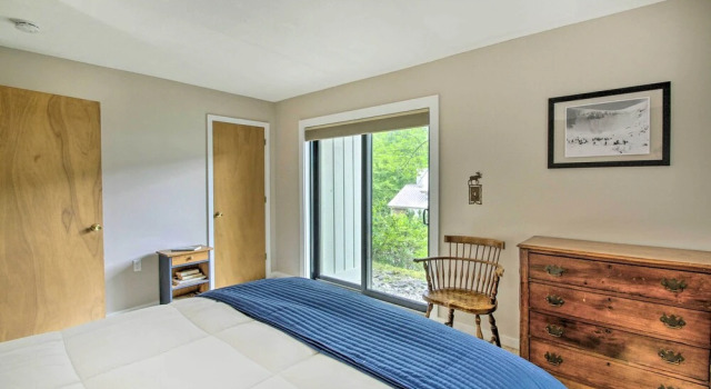 Cozy Lincoln Condo ~ 1 Mi to Loon Mountain!