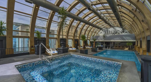Четырёхместный номер Deluxe The Ritz-Carlton, Santiago