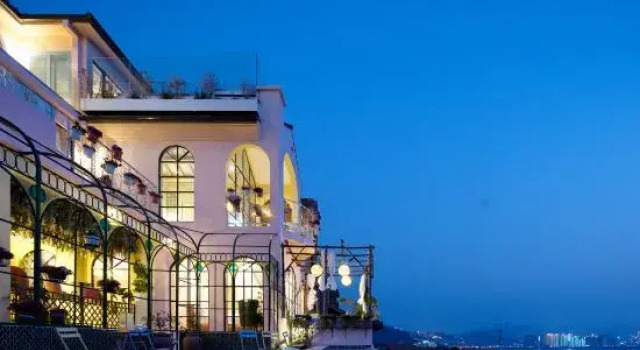 Miyue·Dali Xiahe Villa Seaview Holiday Hotel, Rezerwuj Hotel Hotele 5-gwiazdkowe w Dali, 5*
