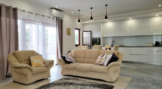 Vacation house Delić, Rezerwuj Hotel Dugi Rat Split Region