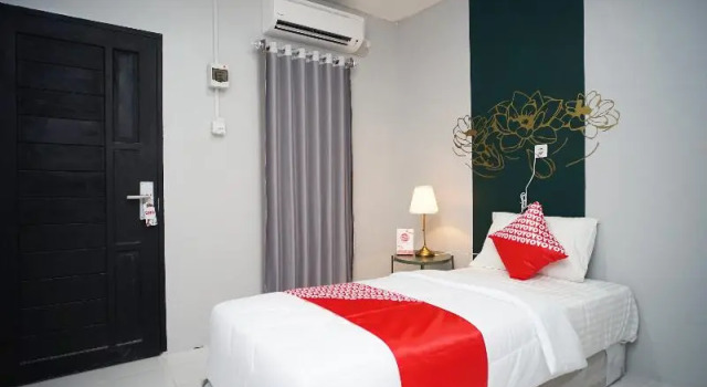 Sani Guest House by OYO Rooms