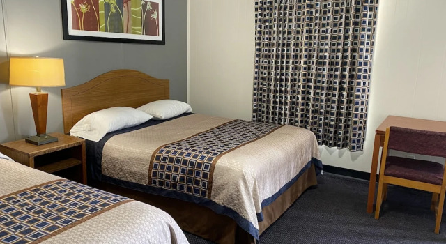 Четырёхместный номер Standard Usa Inn