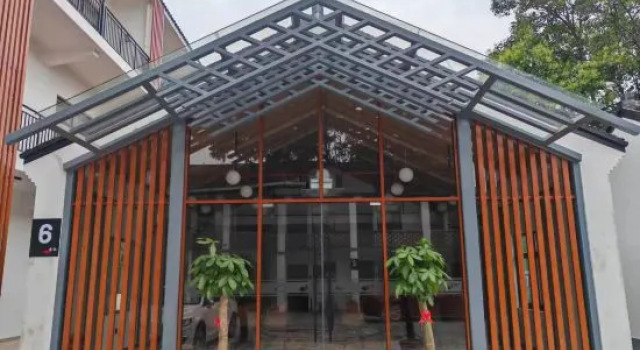 Yunshe Bieyuan (Shanghai Fengjing Ancient Town Branch), Varaa Hotelli 4 tähden hotellit kohteessa Fengjing, 4*
