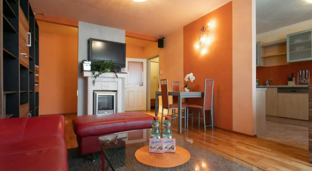 Zentrales Apartment in U-Bahn Nähe & Hauptbahnhof, Rezerwuj Apartament 10. Favoriten Wiedeń, w pobliżu Belvedere 21