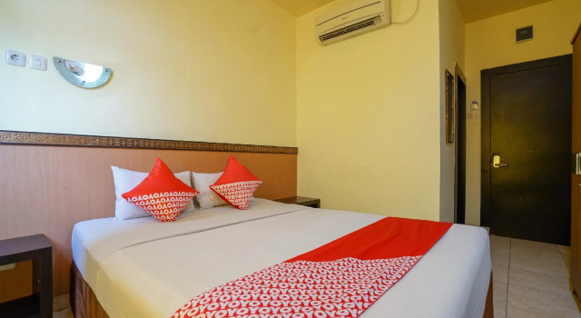 OYO 2255 Hotel Triantama, Rezervovat Hotel Hotely v Palembang s parkováním, Parkování